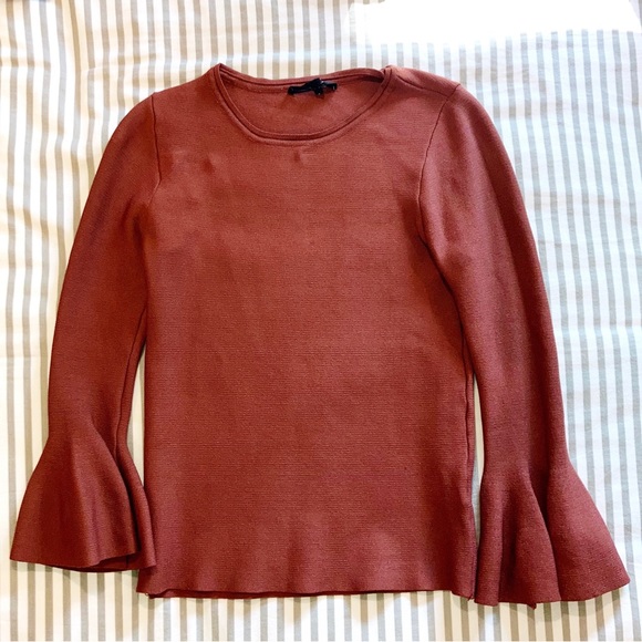 Olivaceous Tops - ✨3/15 Olivaceous Burnt Orange Bell Sleeve Top